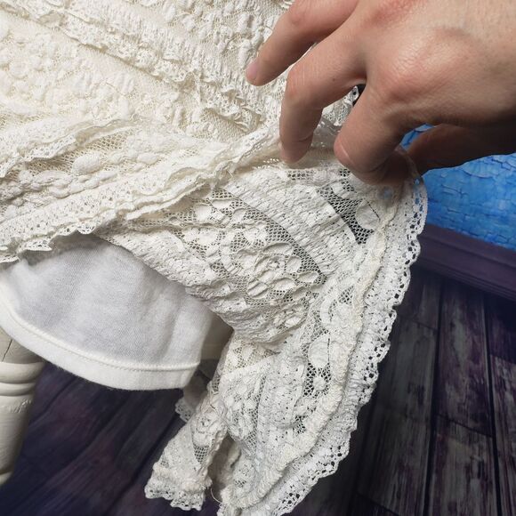 Chelsea & Violet tiered lace dress XS Snow White - Picture 2 of 8